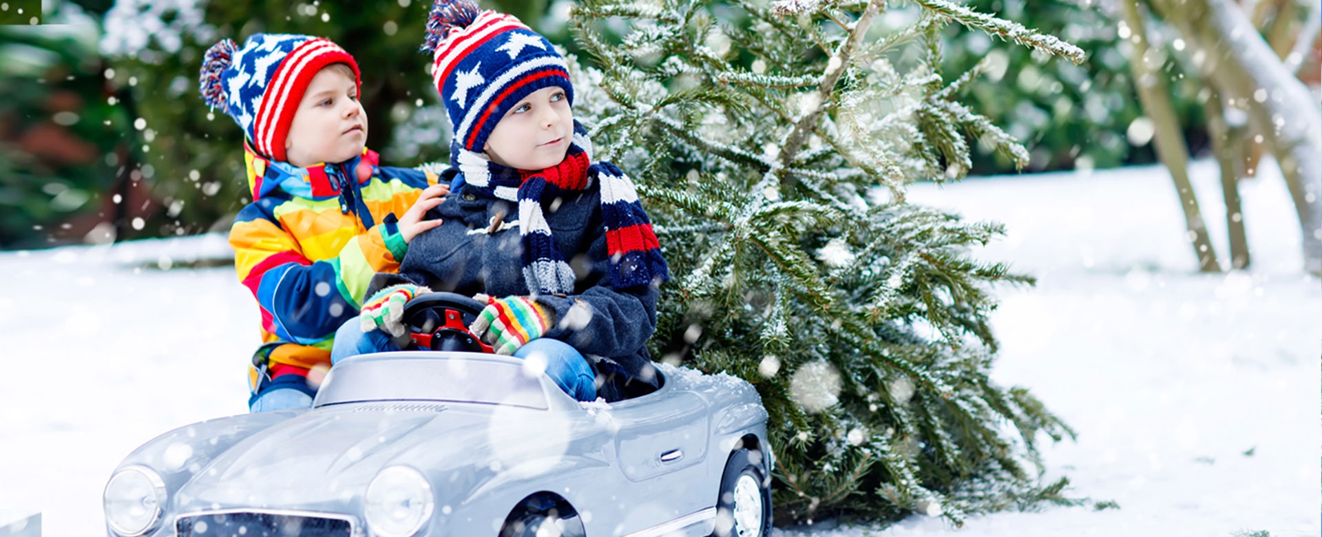 Viaggiare in inverno con i bambini: guida e kit